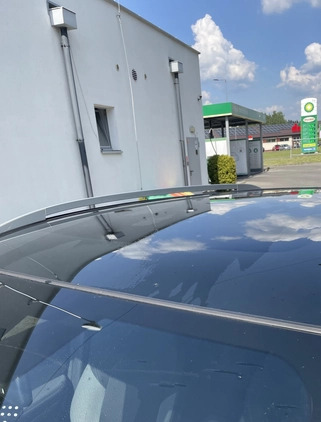 Nissan Qashqai cena 61800 przebieg: 130647, rok produkcji 2017 z Racibórz małe 704